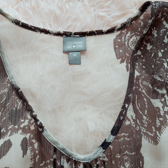 Converse Floral Chiffon Top, Medium - Picture 3 of 4